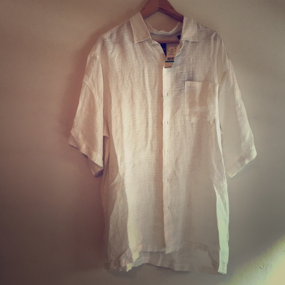 Tommy Bahama Marble Creme Button-down 👀